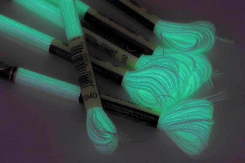 DMC Léger Effets Soie Paquet 8.7yd 6 / Pkg-Fluorescent, 317WPK3 eBay DMC Léger Effets Soie Paquet 8.7yd 6 / Pkg-Fluorescent, 317WPK3 eBay